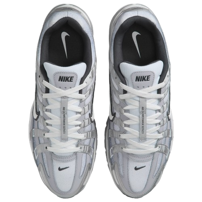 Nike - Metallic Silver White Wolf Grey