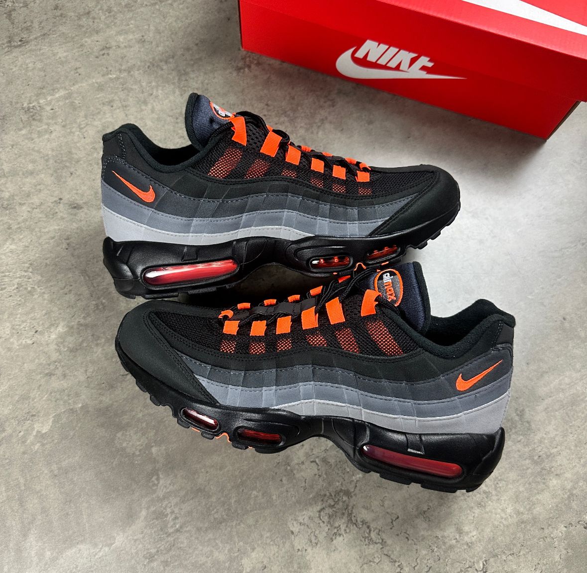 Nike Air Max 95 Hyper Crimson